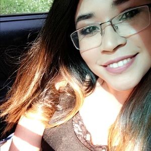 Meet your Posher, Tania